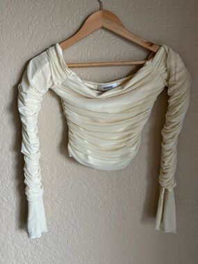GUZIO Cream Ruched Off-Shoulder Long Sleeve Top